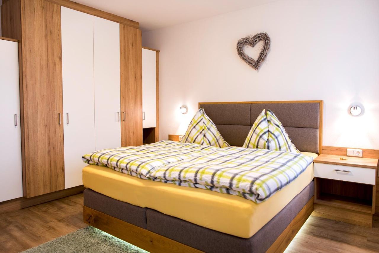 Almtalhotel Appartements In Pettenbach ภายนอก รูปภาพ