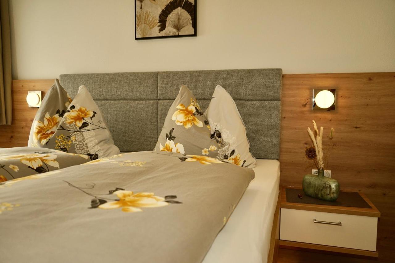 Almtalhotel Appartements In Pettenbach ภายนอก รูปภาพ