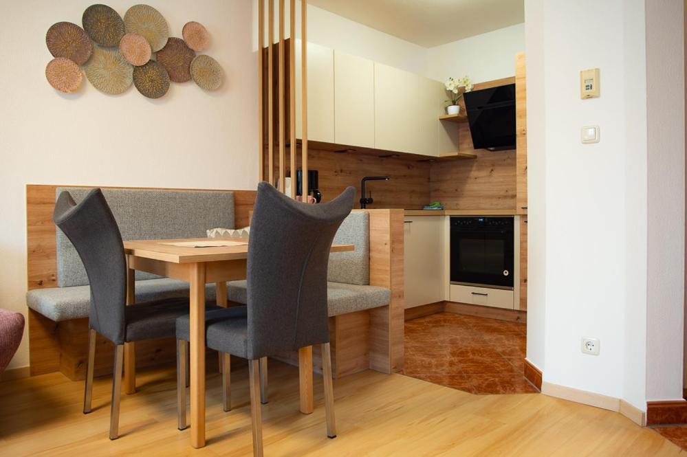 Almtalhotel Appartements In Pettenbach ภายนอก รูปภาพ