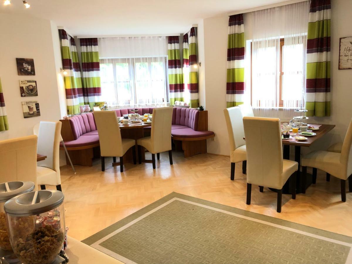 Almtalhotel Appartements In Pettenbach ภายนอก รูปภาพ